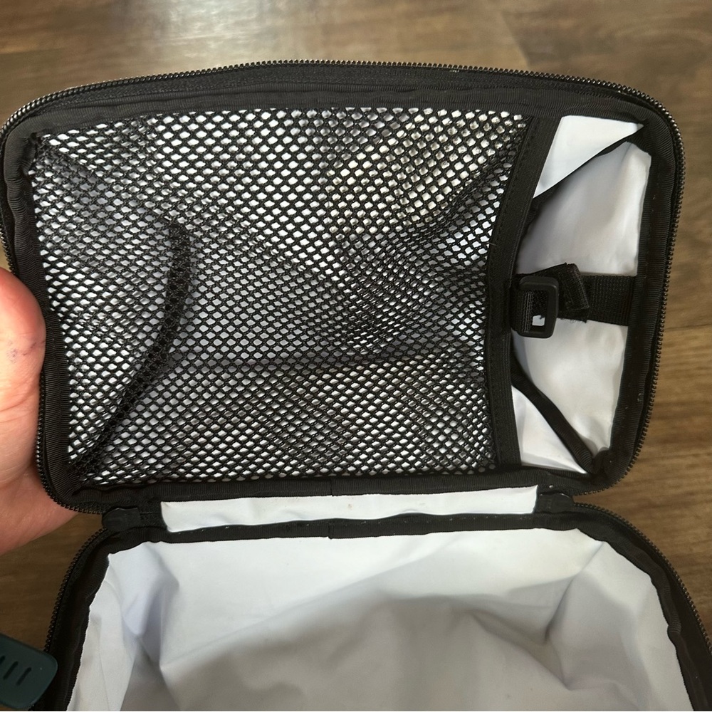 LL Bean flip top lunch pail/tote argyle - Picture 9 of 9